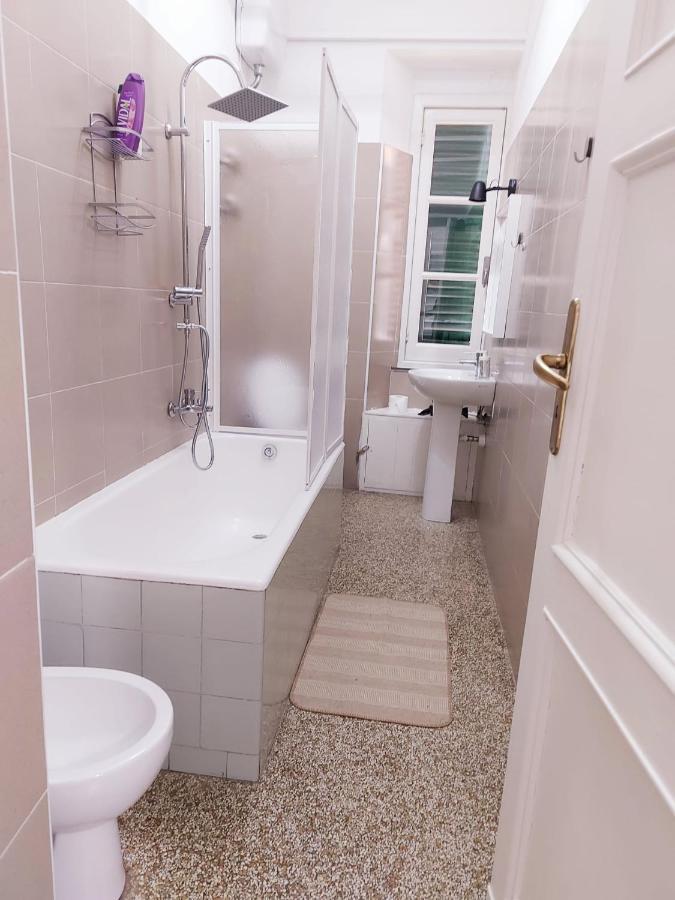 Genova Rooms Brignole B Екстериор снимка